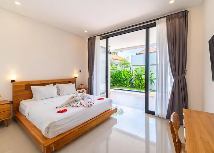 Litan - 3 Bedroom Seminyak (Bali)
